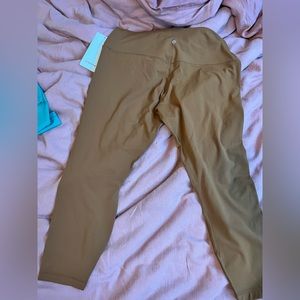NWT Align HR Pant 25” - size 18